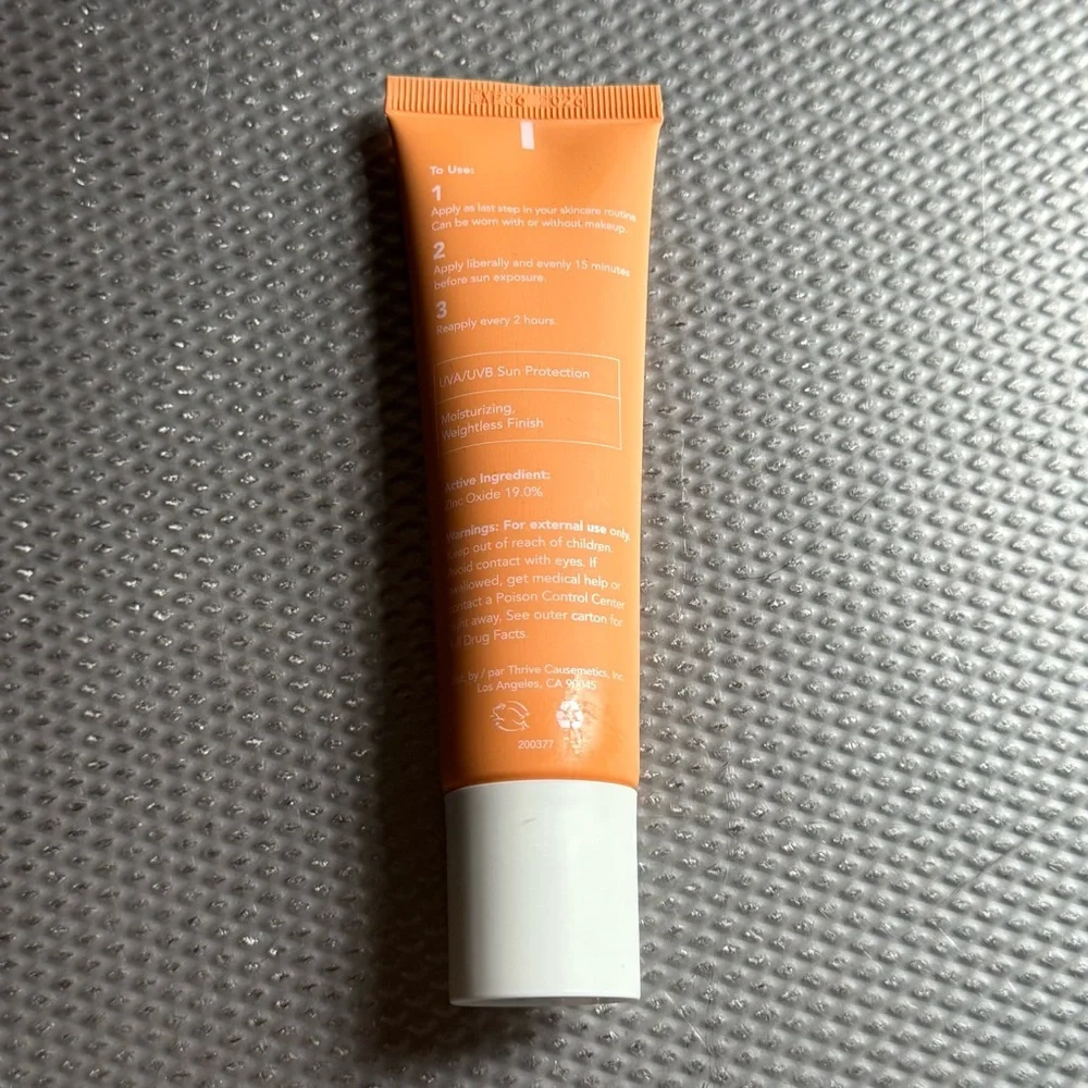 Thrive Cosmetics Daily Defender Mineral Sunscreen Broad Spectrum, shade deep